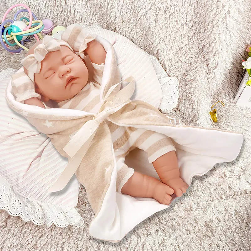 12-inch Reborn Baby Doll with Matching Outfit，Paired with Blanket， Halloween/Thanksgiving / Christmas gifts Realistic Rebirth Doll Lifelike Newborn Doll
