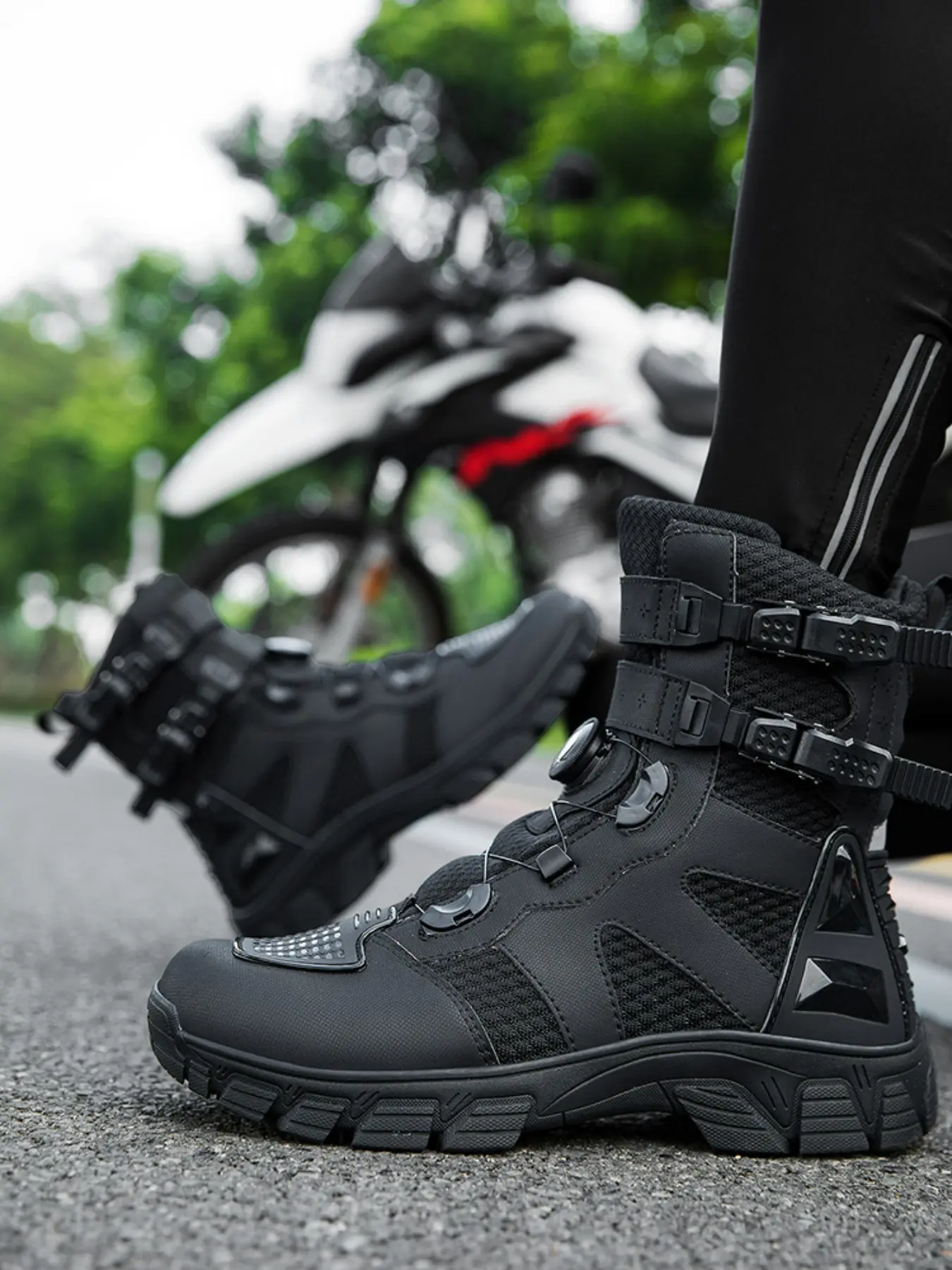 Men's Motorcycle Riding Boots, Anti-Slip Rubber Durable Comfortable Racing Shoes, Waterproof Protective Design, Ideal for Motorbike Enthusiasts, Water Resistant Footwear