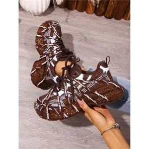 Women’s star-embellished rhinestone platform “dad” sneakers with height-boosting straps — 2025 new fashion, versatile casual sports shoes