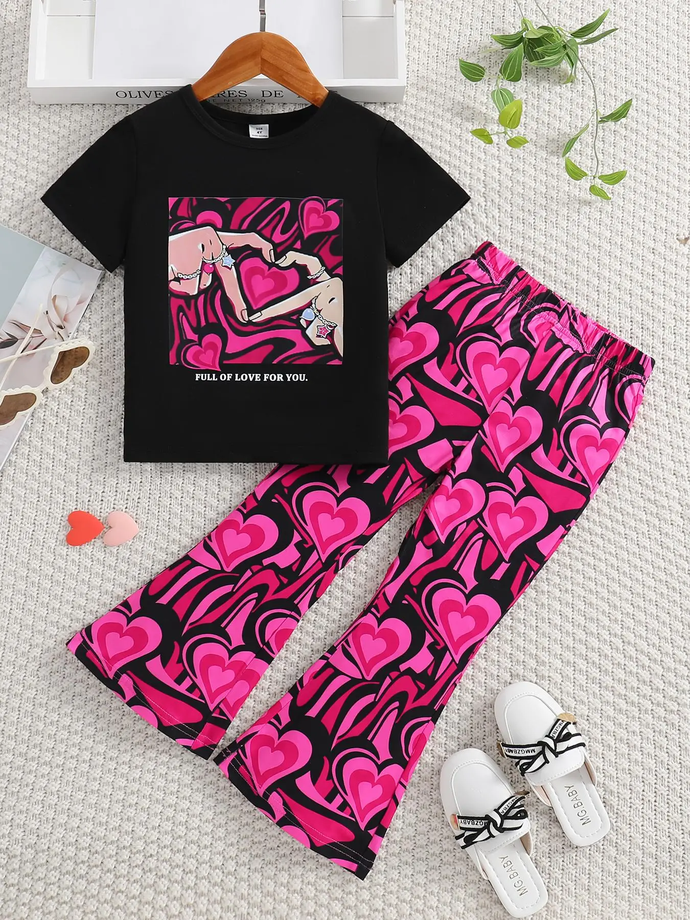 Toddler Girl's Cartoon Heart Graphic Print Tee & Elastic Waist Flare Leg Pants Set, Casual Round Neck Short Sleeve T-shirt & Bell Bottom Trousers