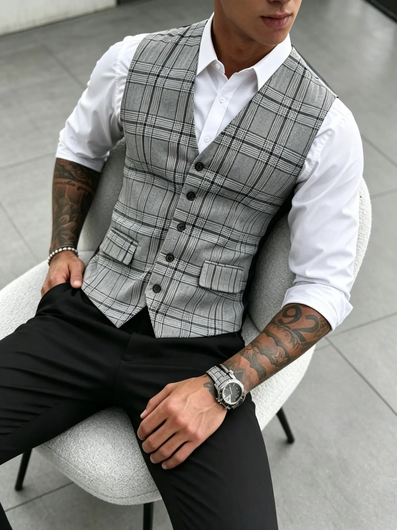 Men's Gingham Checked Plaid Slim-Fit Vest, Business Formal Classic Blazer Vest, Wrinkle-Resistant Fabric, V Neck, Single Button, Two Pockets, All Seasons