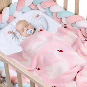 Cute Swan Pattern Knitted Baby Blanket, Soft Comfortable Newborn Blanket, Air-conditioned Room Blanket, Warm Napping Blanket, Bedding Supplies for Home Bedroom
