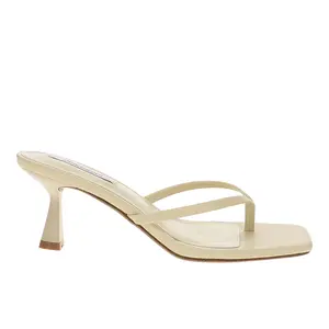 Steve Madden Womens Allie Flip Flop Casual Sandals Casual Mid Heel 2-3" - Yellow