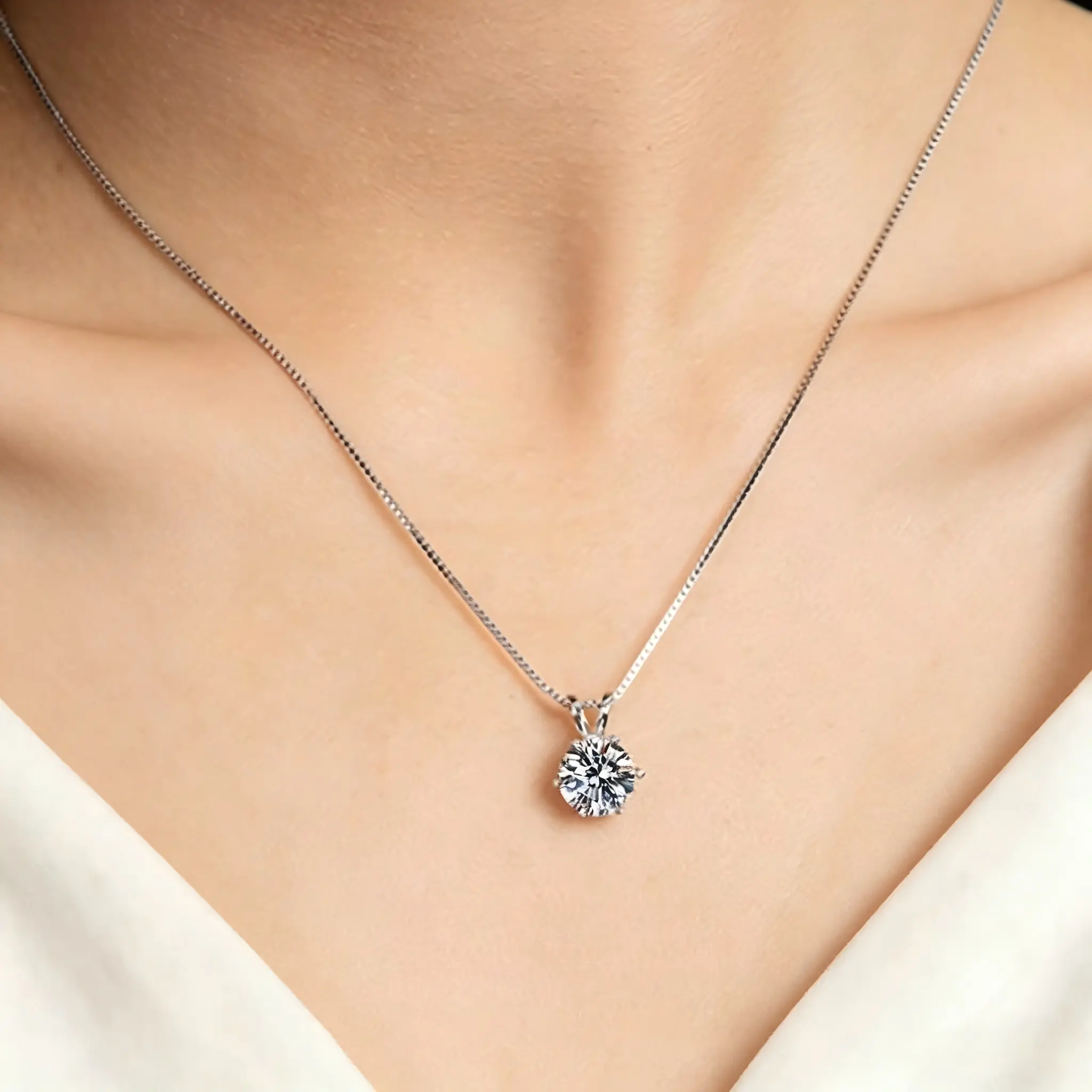 S925 Sterling Silver Moissanite Necklace for Women, Minimalist 1CT Brilliant Round Solitaire Pendant with 6-Prong Setting, 45cm Box Chain, Moissanite Jewelry, Silver Necklaces, Stylish Accessories, Anniversary, Single Stone