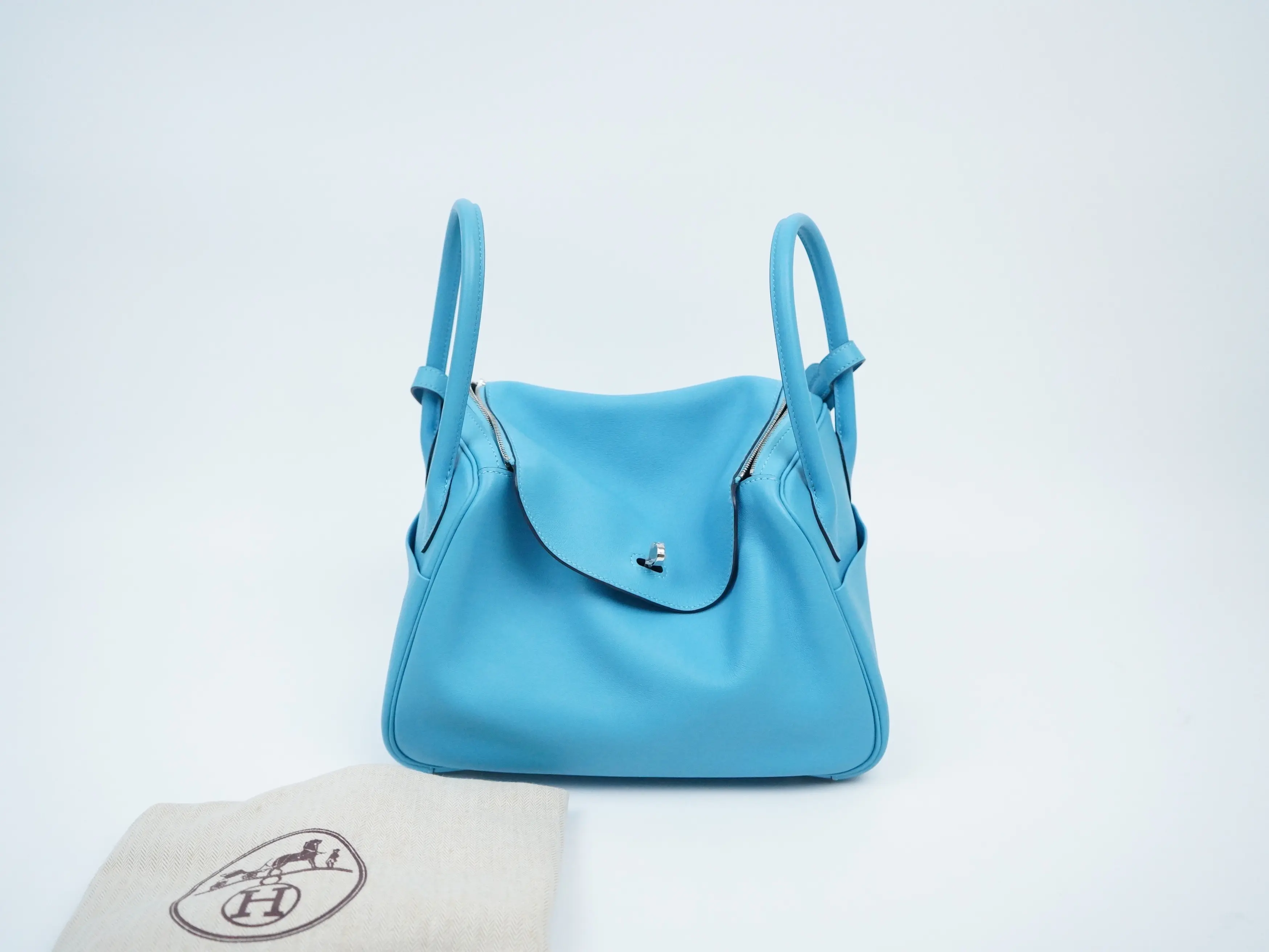 Pre-owned HERMÈS swift Shoulder Bags Hermes Lindy 26 Blue