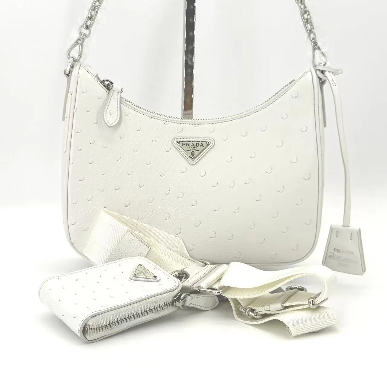 Pre-owned PRADA leather Shoulder Bags Ostrich Re Edition 2005 Shoulder Bag White LDM 1827