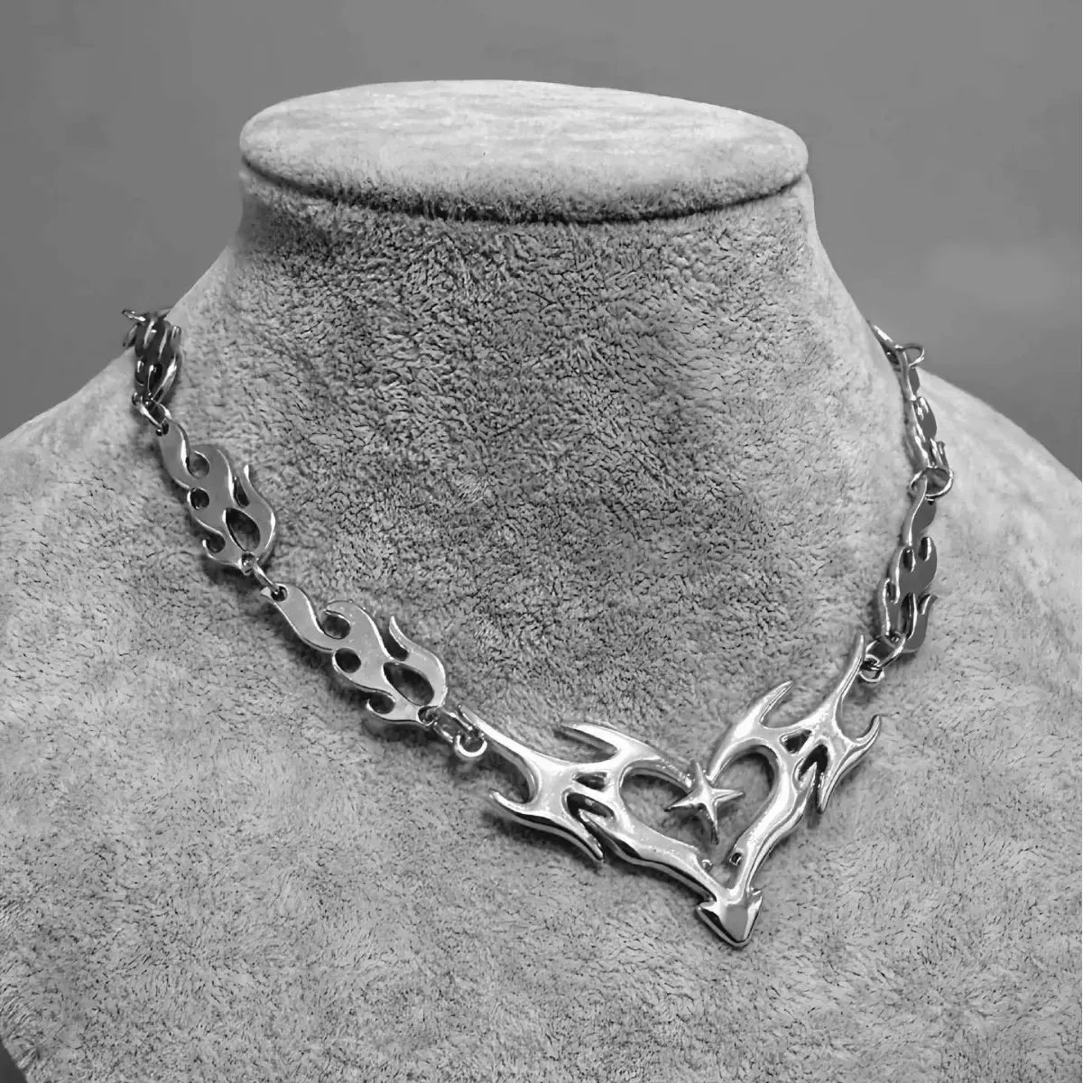 Streetwear Heart Pendant Necklace, Hip Hop Style Alloy Metal Chains for Unisex Wear, 50 + 5 cm Fashionable Accessory, Statement Style, Accessories For Women, Men's Jewelry, Casual Wear, Long, Handmade, Metal Coating, Contemporary Necklaces, Casual Style N