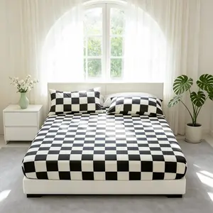 3-piece checkered geometric printed bedding set, includes fitted sheet and 2 pillowcases, pillow inserts not included. Elastic snug fit, soft texture and easy to care for, suitable for all seasons.