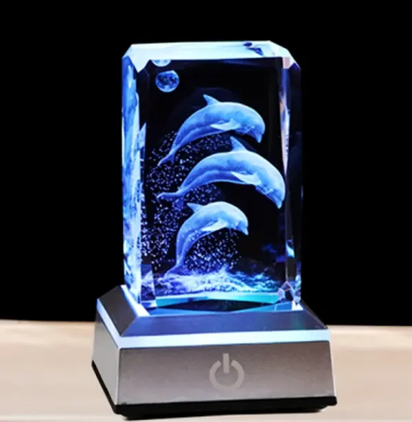 3D Laser-Engraved Crystal Ball Dolphin Figurine - Collectible Style Figurines, Crystal Ball Ornaments, Optical Clarity Home Decor, Ideal Birthday/Christmas Gift for Couples