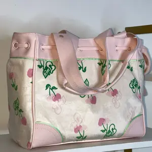 Juicy Couture Retro Juicy Cherry Gelato Daydreamer Tote Bag Retro