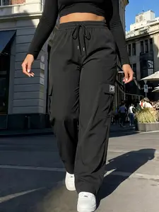 Women’s drawstring elastic-waist cargo pants, multi-pocket street-style wide-leg trousers, suitable for everyday wear and casual outings