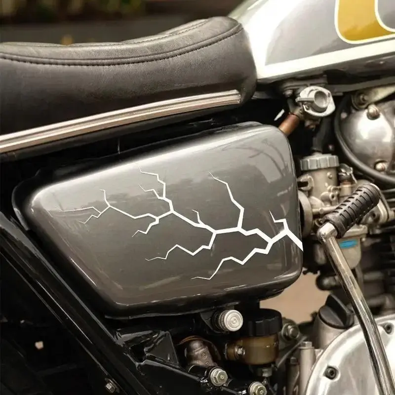 Lightning Pattern Car Sticker, Waterproof & Sunlight Resistant Self-adhesive Decal for Car Body Motorcycle Front Windshield, Fuel Tank, Side Panels, Scooter Body, Helmet, Lights