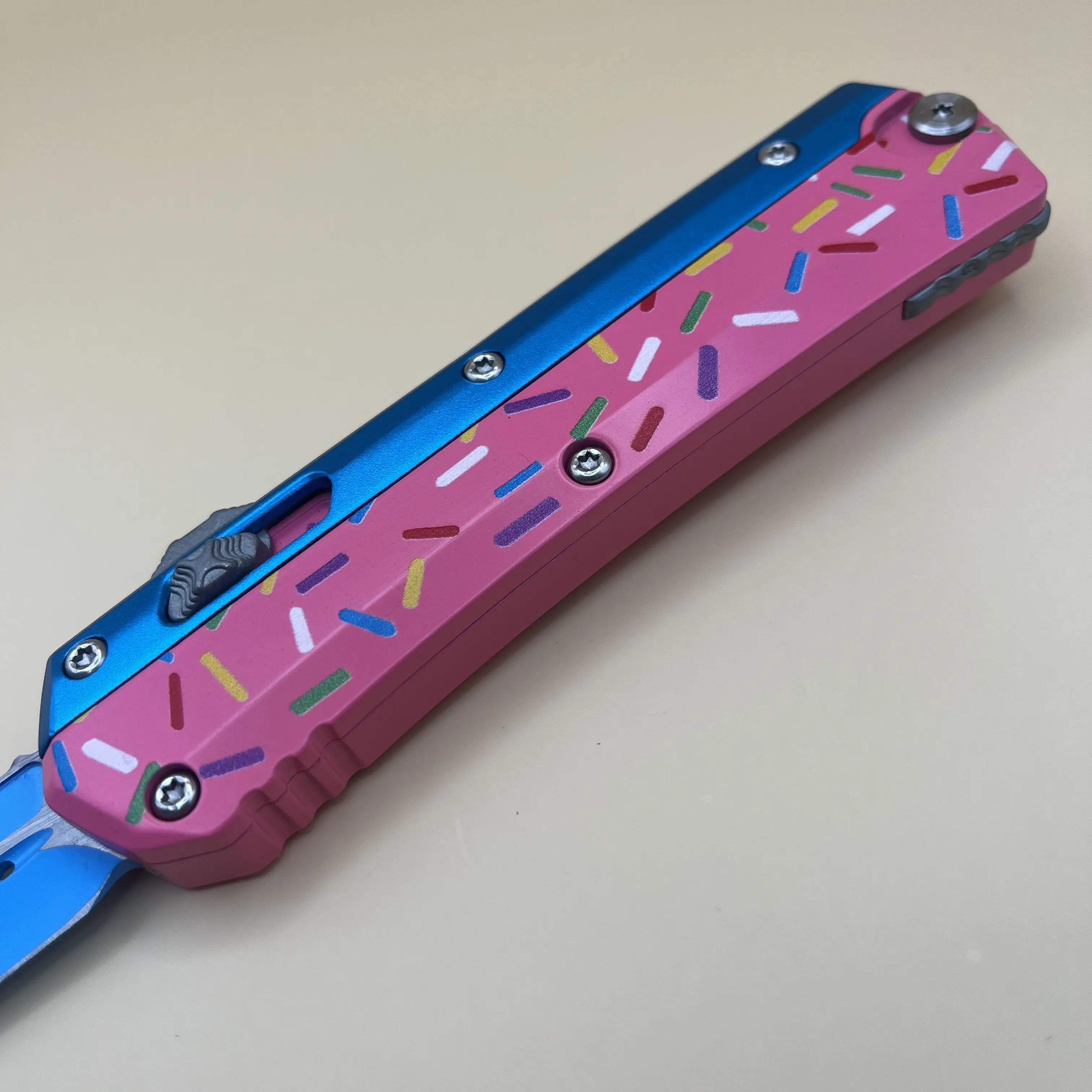 EDC MT184 Folding Knife with 3.75-inch D2 Steel Blue Coated Blade and Donut Aluminum Handle
