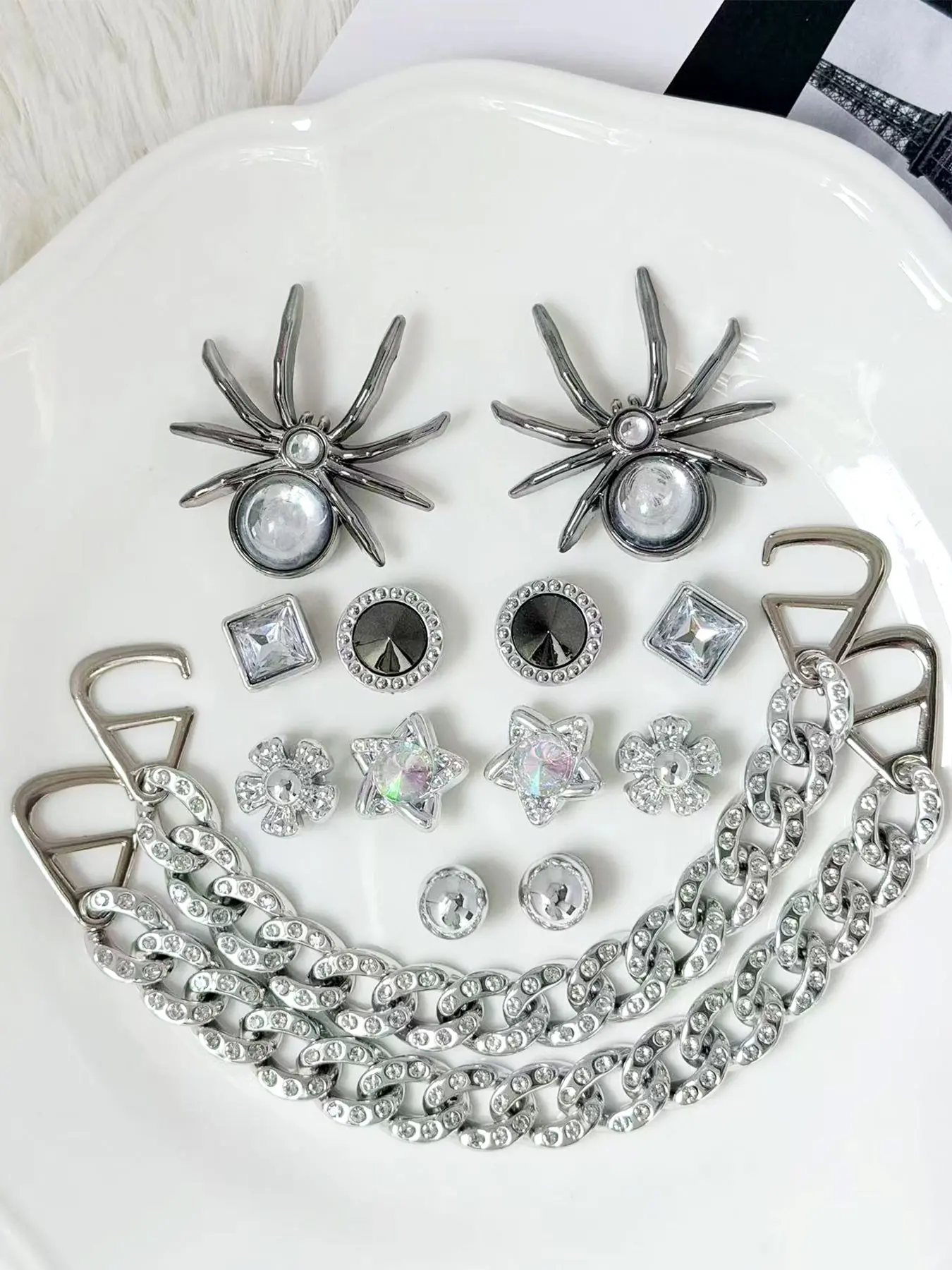 14 Piece Shoe Clip Set, Shoe Charms Set, Decorative Shoe Accessories, Shoe Charms For Sneakers, Dark Spider Glitter Silver Chain Design, Abs Material, Sweet Cool Style, Waterproof Feature, Waterproof Durable