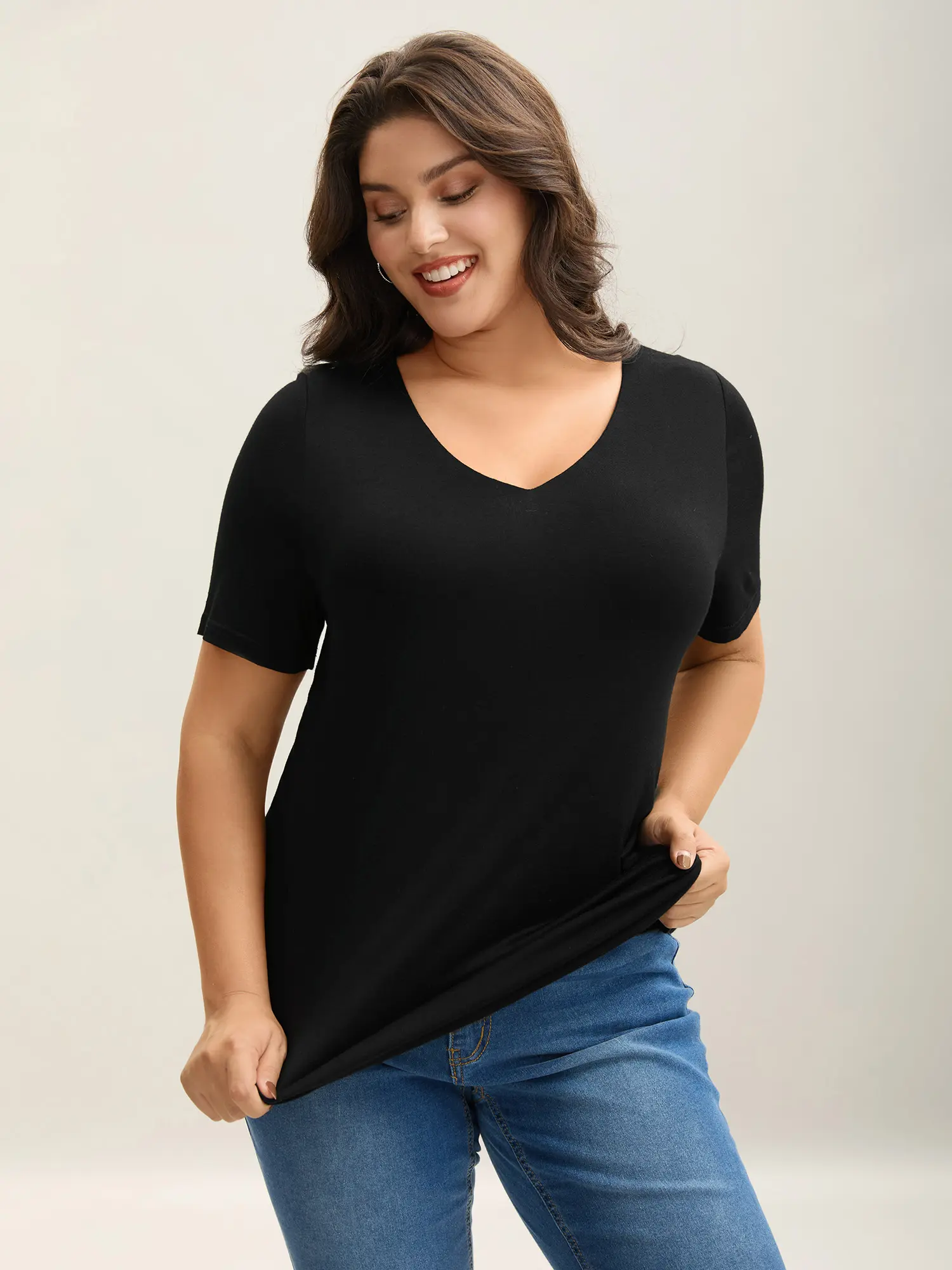 Women's Plus Size Supersoft Spandex Fabric Short-Sleeve Fitted V-Neck Basic T-Shirt - Minimalist Casual Streetwear Top, M-6X Sizes, 2026 Summerfinds,Deals for you days Garment Tshirt,summeroutfits,vacationoutfits,beachoutfits