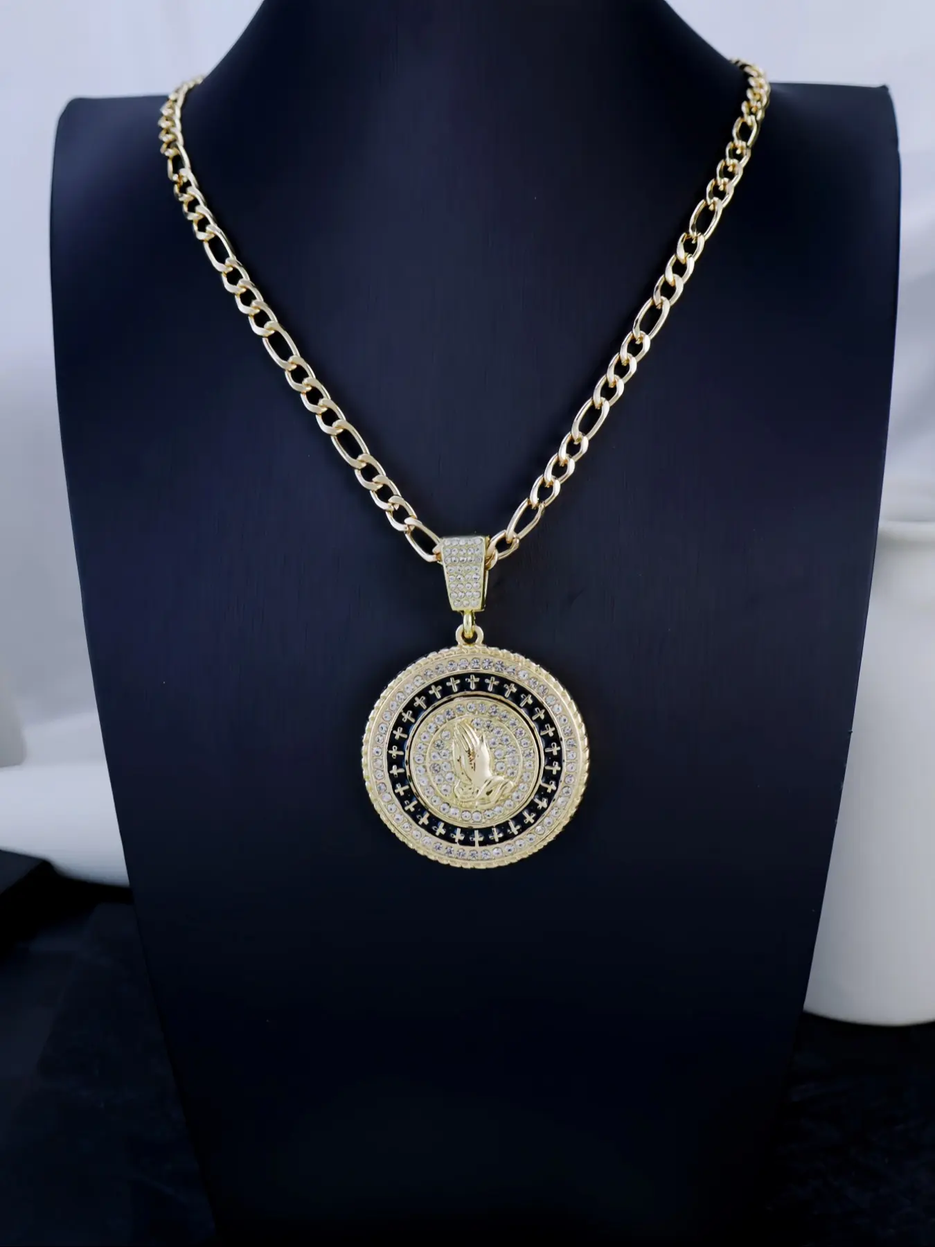 New Prayer Hand Rotating Plate Flat Byzantine Chain Alloy Necklace, Embedded High-Quality Gemstones, Faith Good Luck, Sparkling Cube Accessory, Chic Gorgeous Jewelry, Perfect Party Gift