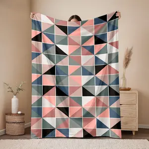 1 Piece 280g Heavy Geometric Triangle Pattern Flannel Blanket, Bohemian Style Bedroom Decoration and Accessories, Aesthetic Room Decor, Holiday Gift, Soft Printed Home Bedroom Dormitory Quilt Set