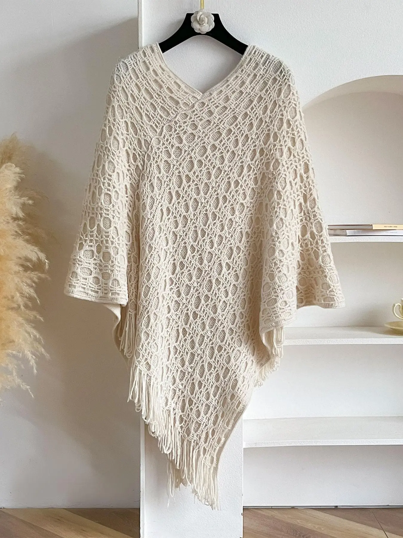 Women's Solid Fringe Trim Open Front Cape Fashion Knit Shawl, Casual Elegant Shawl for Daily Wear, Fashion Accessories for Women & Girls, Boho Style Scarf