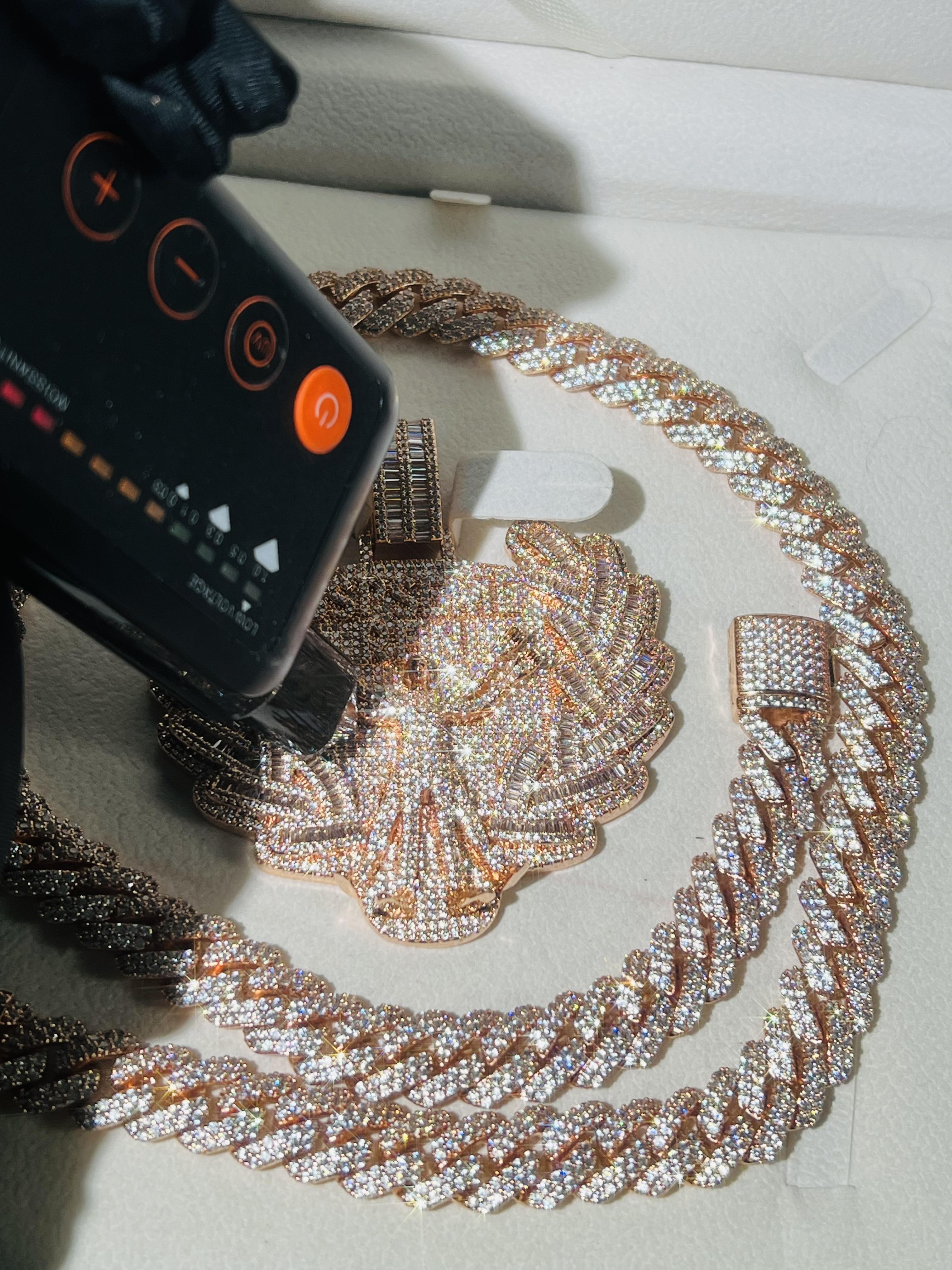 Custom Jesus Pendant VVS Ice Feeling Badge High-End Luxury Diamond Pendant Rose Gold Custom Symbol Pendant Hip-Hop Anniversary Gift