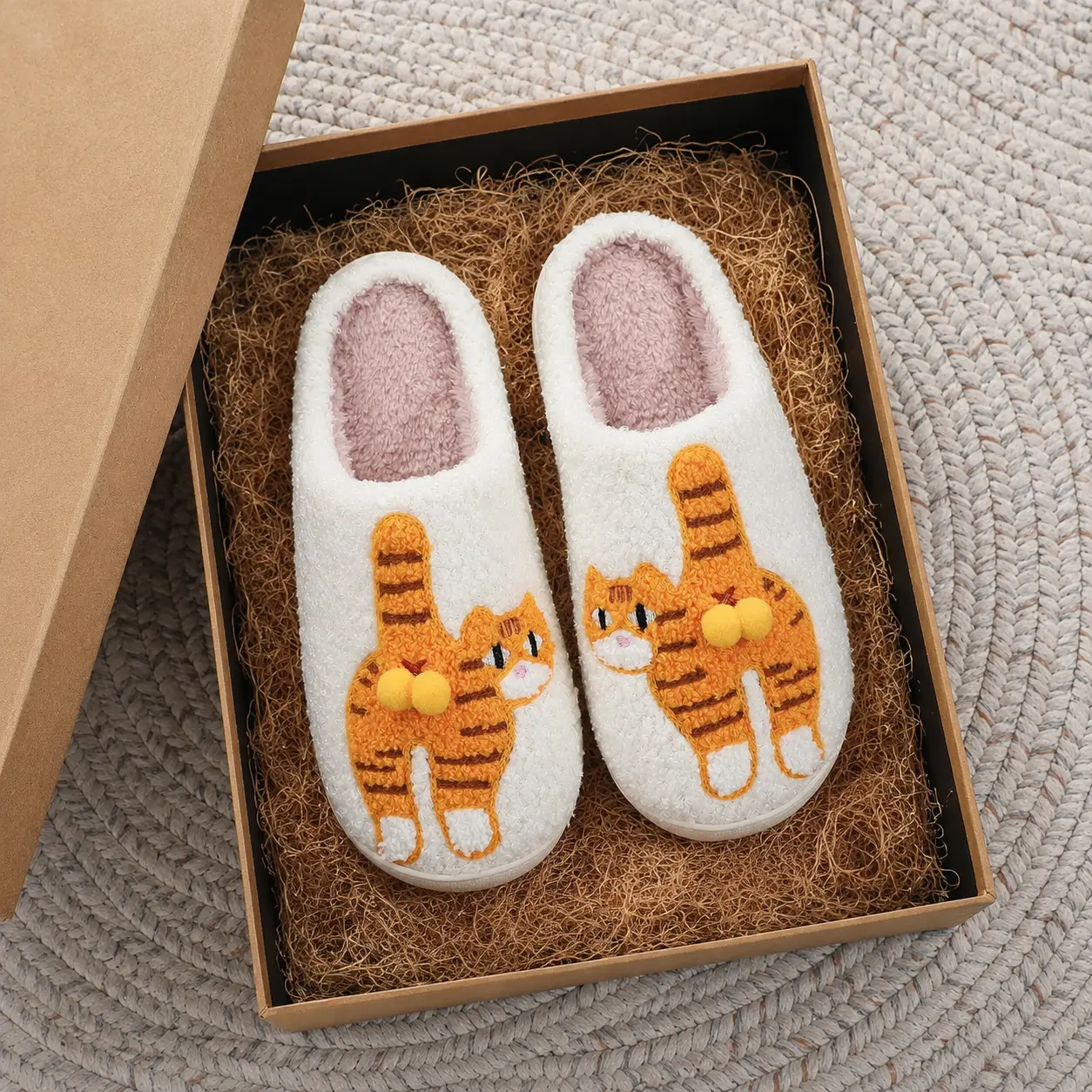 Cozy Pet Theme House Slippers, Cat and Corgi Plush Indoor Shoes, Warm Non Slip Slides for Women and Holiday Gifts