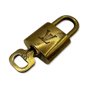 Pre-owned Louis Vuitton Lock and Key