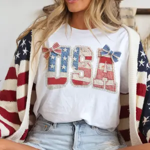 Vintage USA Patchwork Quilt Print Sweatshirt, Retro American Patriotic Pullover, Casual Top for 4th of July and Memorial Day