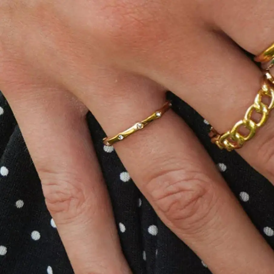EVRY JEWELS Gold or Silver Plated Stainless Steel Women's Hypoallergenic Pixie Spark Ring