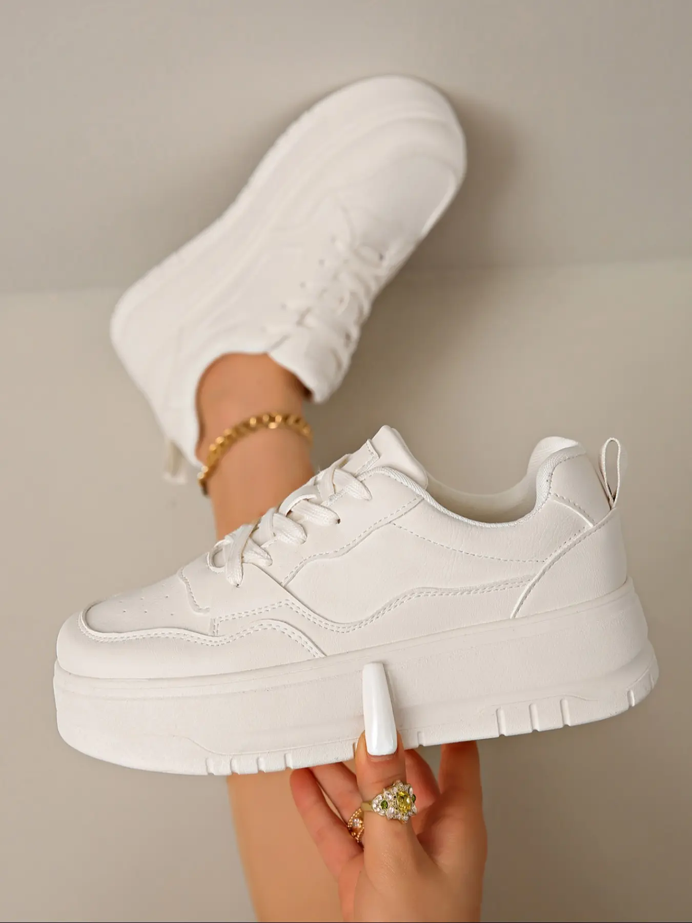 Lace-up sports dad shoes designed for women, height-increasing white casual chunky heel shoes, comfortable and lightweight wedge sneakers, Casual trendy trainers, breathable and durable, suitable for school, travel, other occasions