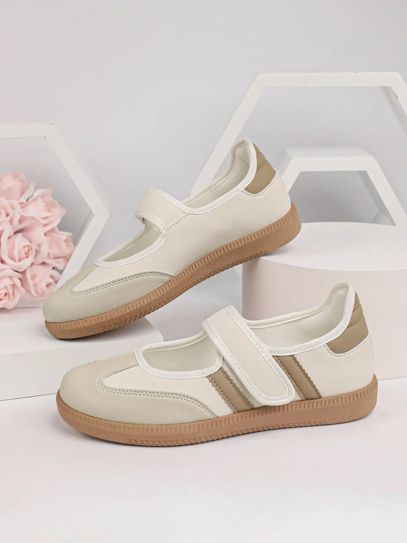 Versatile Retro Women Walking Shoes Spring Autumn Casual Trendy Trainers Suede Sneakers Flat Comfortable Lightweight Fashion