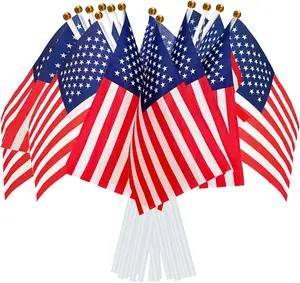 AZ FLAG - United States Table Flag 4'' x 6'' - American Office Mini Banner 100% Polyester 15 x 10 cm - Mini Desk Flag with 10'' Pole and Black Plastic Base