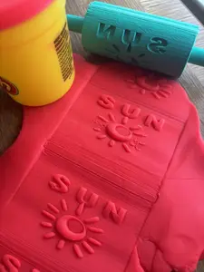 Roll & Read Short U Phonics Rollers | 5 CVC Word Sensory Dough Stamps