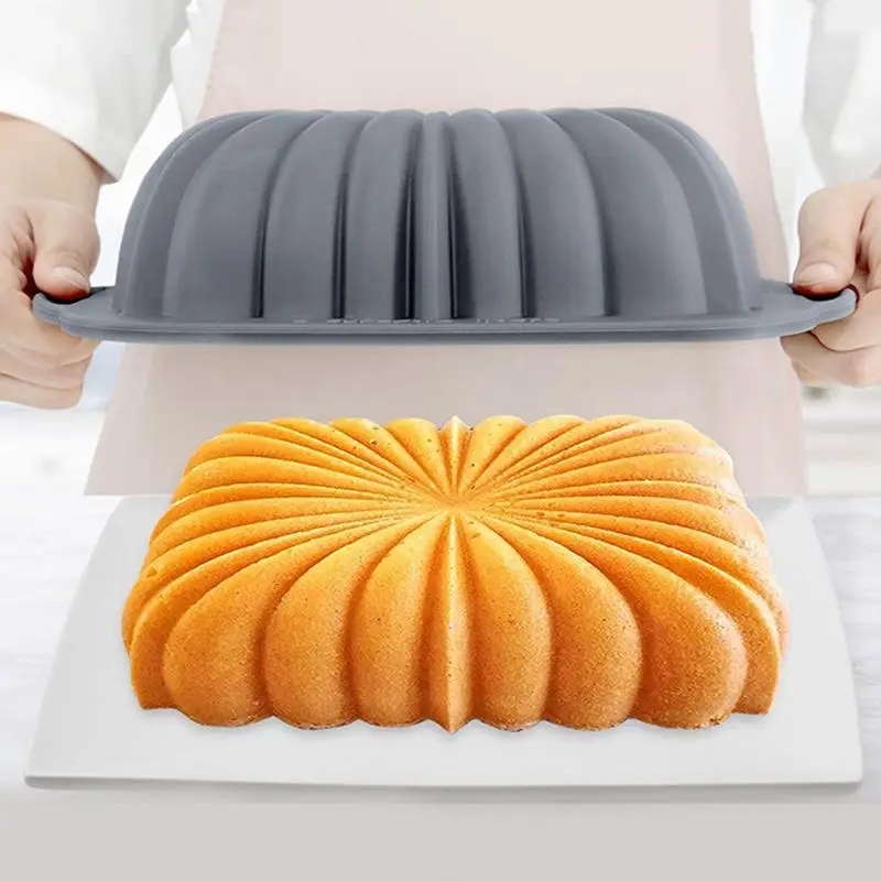 Cake Baking Mold with Handle, 1 Count Silicone Rectangular Floral Shaped Cake Pan, Kitchen Accessories Bakeware for Cake Toast Bread, Kitchen Gadgets