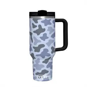 YETI Rambler 40 oz Tumbler with Handle and Straw Lid, Travel Mug Water Tumbler, Vacuum Insulated Cup with Handle, Camo color