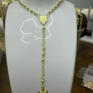 Rosario de San Benito en oro laminado de 24” aproximadamente