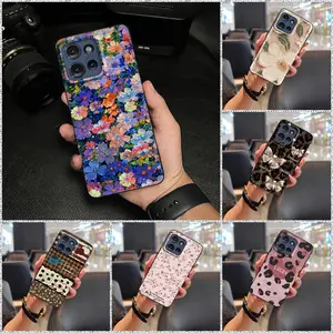 Phone Pouch Anti-dust Phone Case For MOTO G 5G 2025 Protective Fashion Design Dirt-resistant Anti-knock Cartoon Durable Cute TPU Soft case Waterproof Shockproof Silicone Graffiti