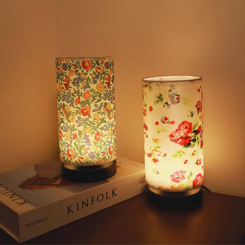 Floral Pattern LED Table Lamp, USB Rechargeable LED Night Light, Decorative Light for Home Living Room Bedroom, Home Decor, Flower Design Lamp, Indoor Lighting