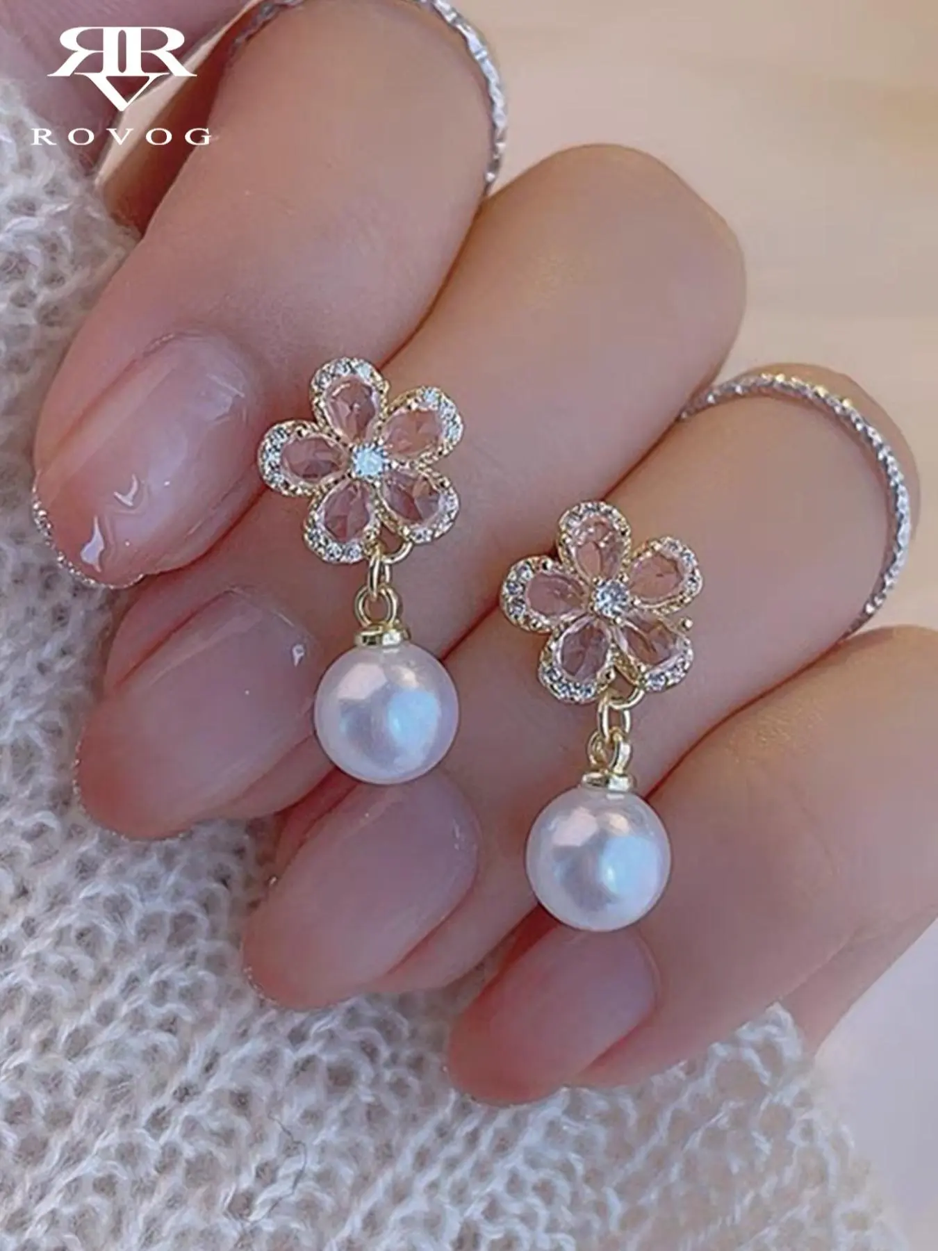 A pair of high-end, sweet pink flower, fashionable artificial pearl, elegant, light luxury and unique women's earrings, Rhinestone Pearl Decorated, Stud Earring Jewelry, Rhinestone Decorated Bling, High Quality Earrings