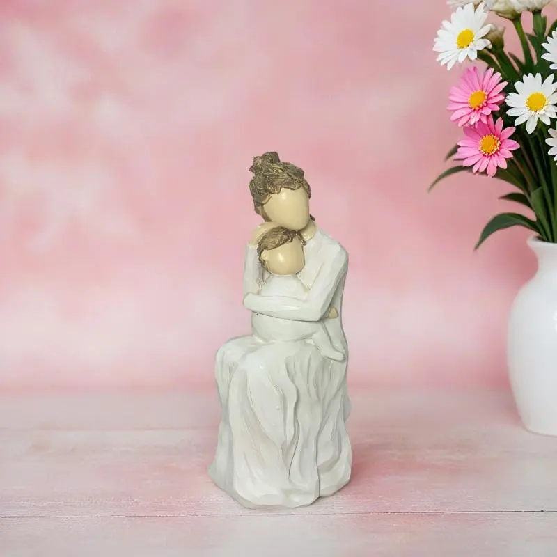 Family Embrace Hand Drawn Character Decorative Sculptures, Statue, Figurines, Resin Ornament, Creative Home Decor for Living Room Bedroom Dining Table, Gift for Family, Sculpture Desk Decor