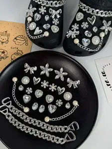 Elegant Silver Color Hole Shoe Clips Set, Butterfly Heart Flower Decorations, Trendy Hole Shoes Accessories, Bling Shoe Charms, Shoe Embellishment Set, 24 Pcs