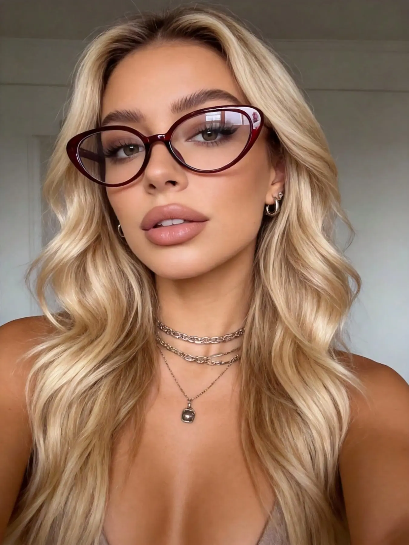 Cat Eye Fashion Design Portable Plastic Frame Transparent Glasses, Suitable for Women, Outdoor Activities, Parties, Reading, Street Photography, Casual Stylish Glasses