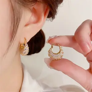 s925 silver needle sparkling diamond curved earrings for women, DDES0305 niche design, high-end exquisite earrings, light luxury, versatile ear clasps, 14K gold-plated