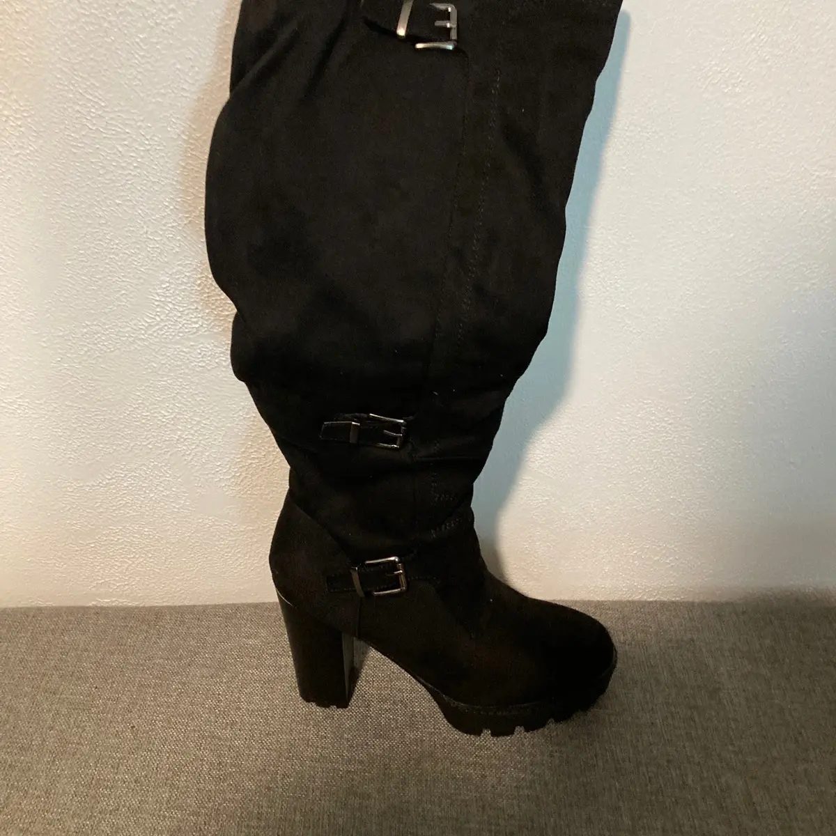 Black wide calf Yoki boots