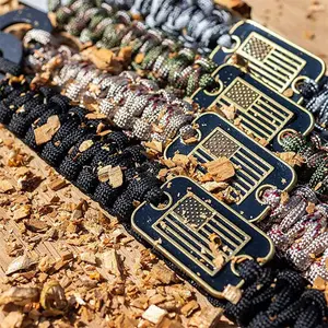 Tactical Survival Paracord Bracelet with Camouflage Design and USA Flag Decor - Perfect Father's Day Gift for Men, Outdoor Enthusiasts, and Military Personnel