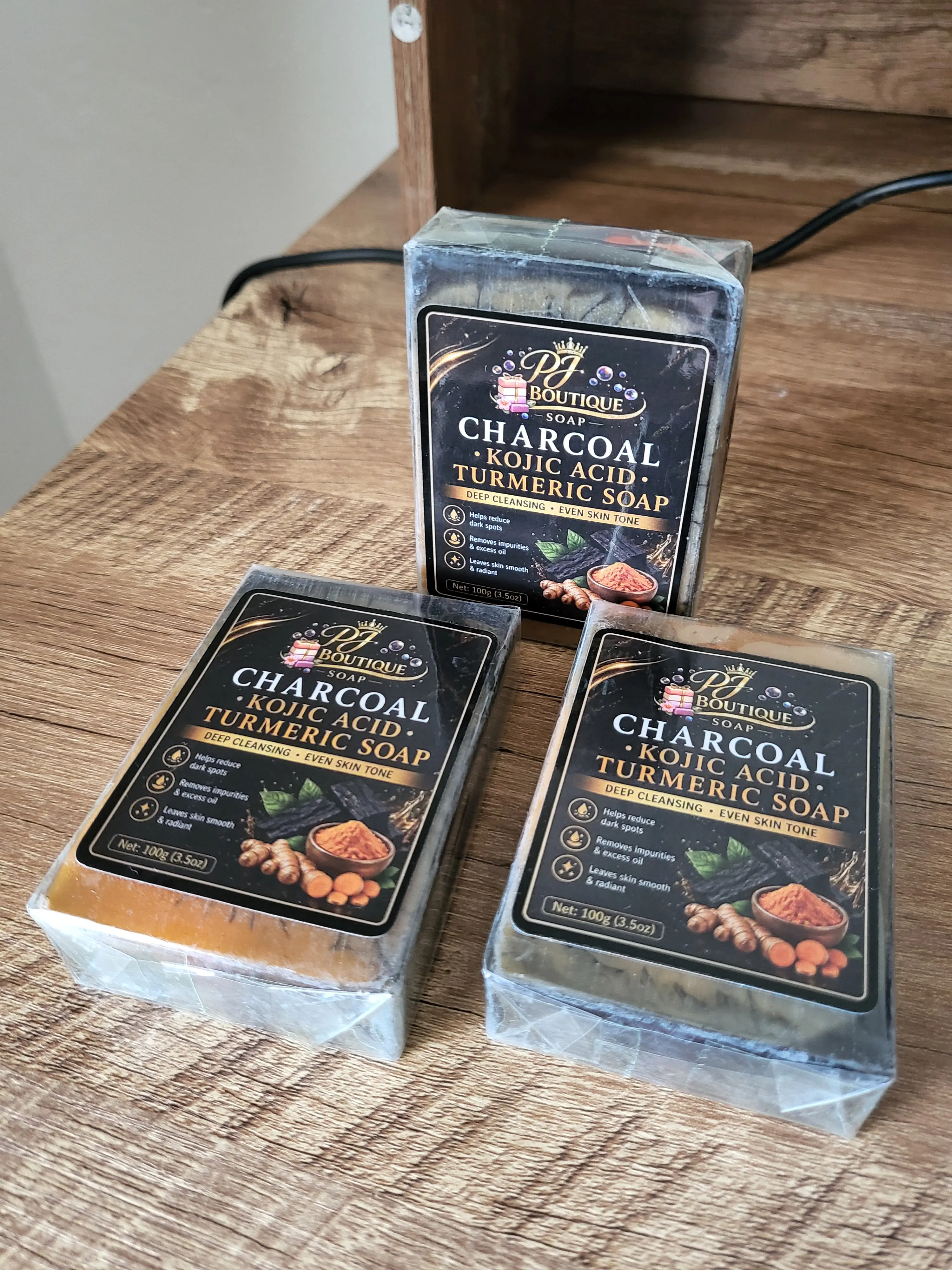 1pcs/3pcs Charcoal Kojic Aciad Turmeric Soap, Net: 100g(3.50z)