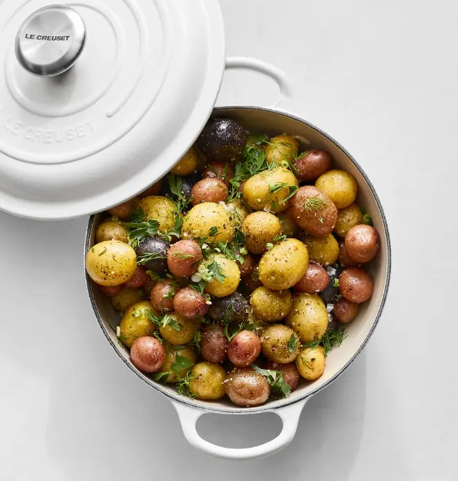 Le Creuset Signature Enameled Cast Iron French Oven, 2 1/2-Qt.