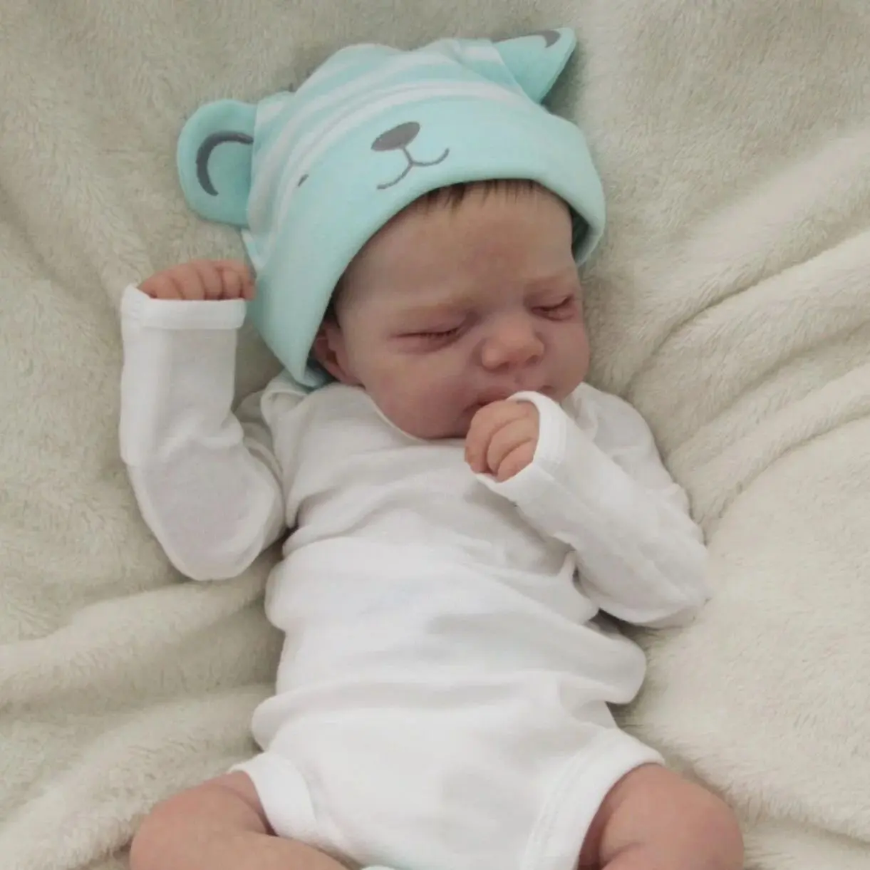 48cm 19inch Full Body Soft Vinyl Reborn Baby Doll with 3D-Paint Skin and Visible Veins Like Real Sleeping Bebe Newborn Bathe Toy for Children Birthday Gift