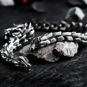 GTHIC Vintage Dragon Scale Stainless Steel Punk Bracelet Fashion Accessories for Daily Wear