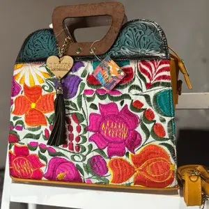 FLORAL CHIAPANECO DESIGN HAND BAG