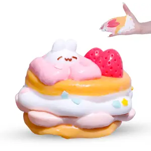 Silicone Squishy Toys Stress Relief Toy, Unisex Squeeze Toy Rabbit Cake, Sticky Squishy Toy, Soft Squishy Toy, Fun and Relaxing Gift for All Ages, Stress Relief Fidgeting