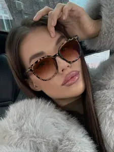 Unisex Boho Style Square Frame Sunglasses, Bohemian Influence, Uv400 Protection, Round Lens, PC Frame, Perfect for Holidays & Daily Wear